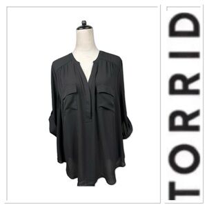 Torrid Harper black tab sleeves top size  2-2X/18-20